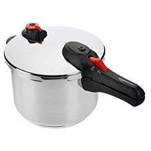 Amazon Basics pressure cooker